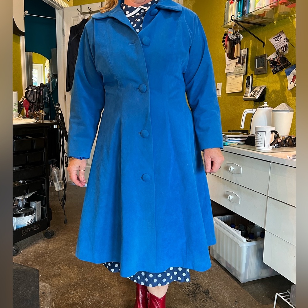 Vintage 50’s Coat in Royal Blue Single breasted Pin up style Size L Classy